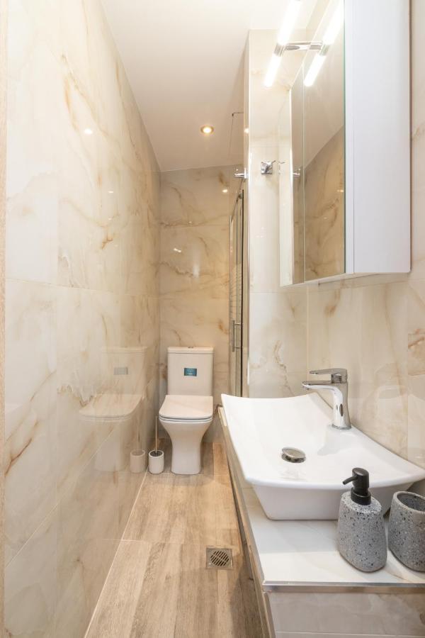 Ferienwohnung White Lux Heaven Saint Dimitrios Thessaloniki Exterior foto